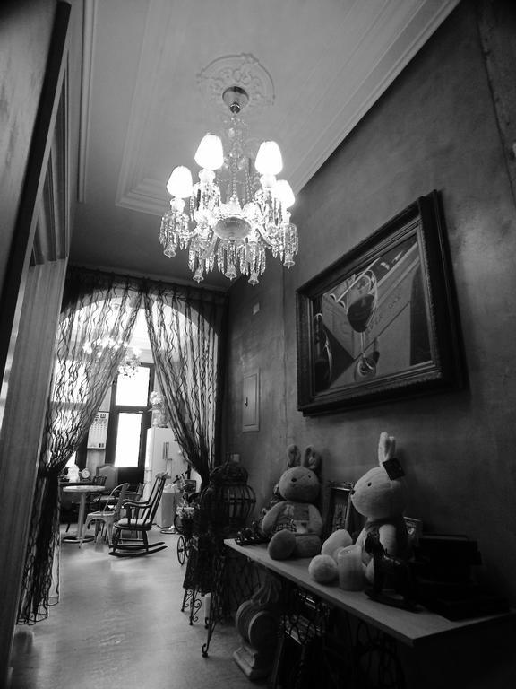 Angel Wings Inn Хуалянь Экстерьер фото